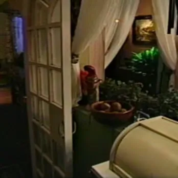 20190531_094648-dWxp4EWjOehnlb28escenografia y setting cine y television svg+xml;charset=utf